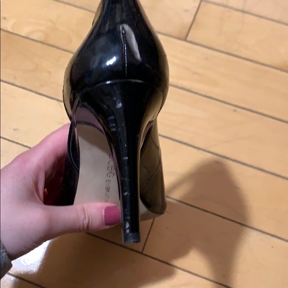 BCBG heels - Picture 4 of 4